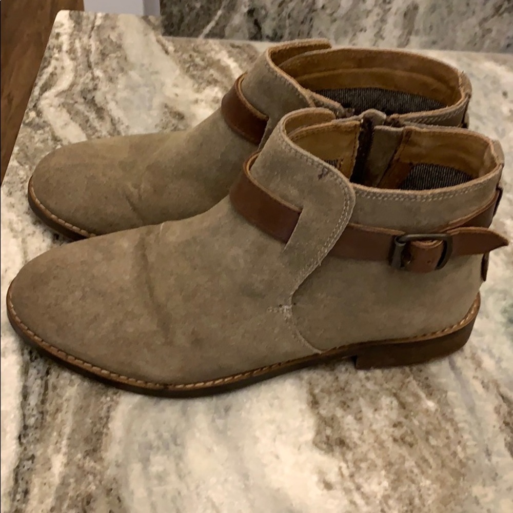 COPY - Levi’s ankle boots.
